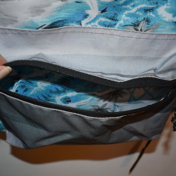 O'Neill Backpack - Picture 3 of 5